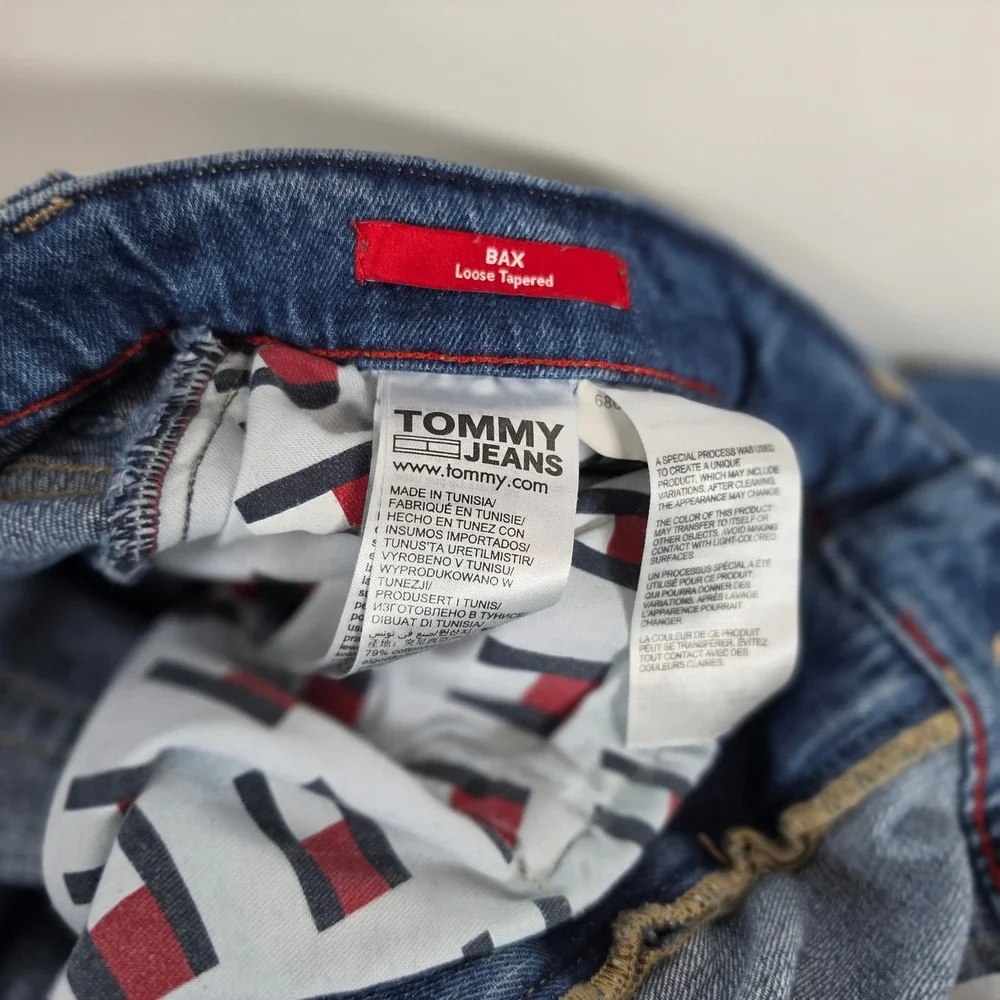 Tommy Jeans Mens 36x30 Medium Wash Tapered Denim Blue Jeans Embroidered Logo